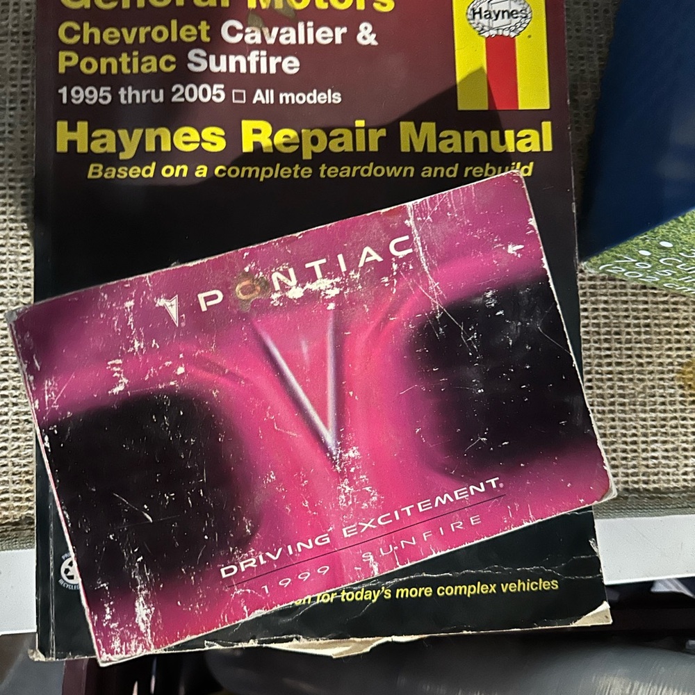 Haynes Car Repair Chevrolet cavalier Pontiac Sunfire Repair Manual - &
